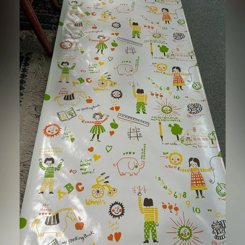 Parents! Teachers! 1 wallpaper roll-thick washable vinyl colorful children print